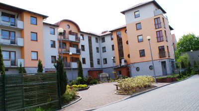 Budynek wielorodzinny przy ulicy Pocztowej w Żarach