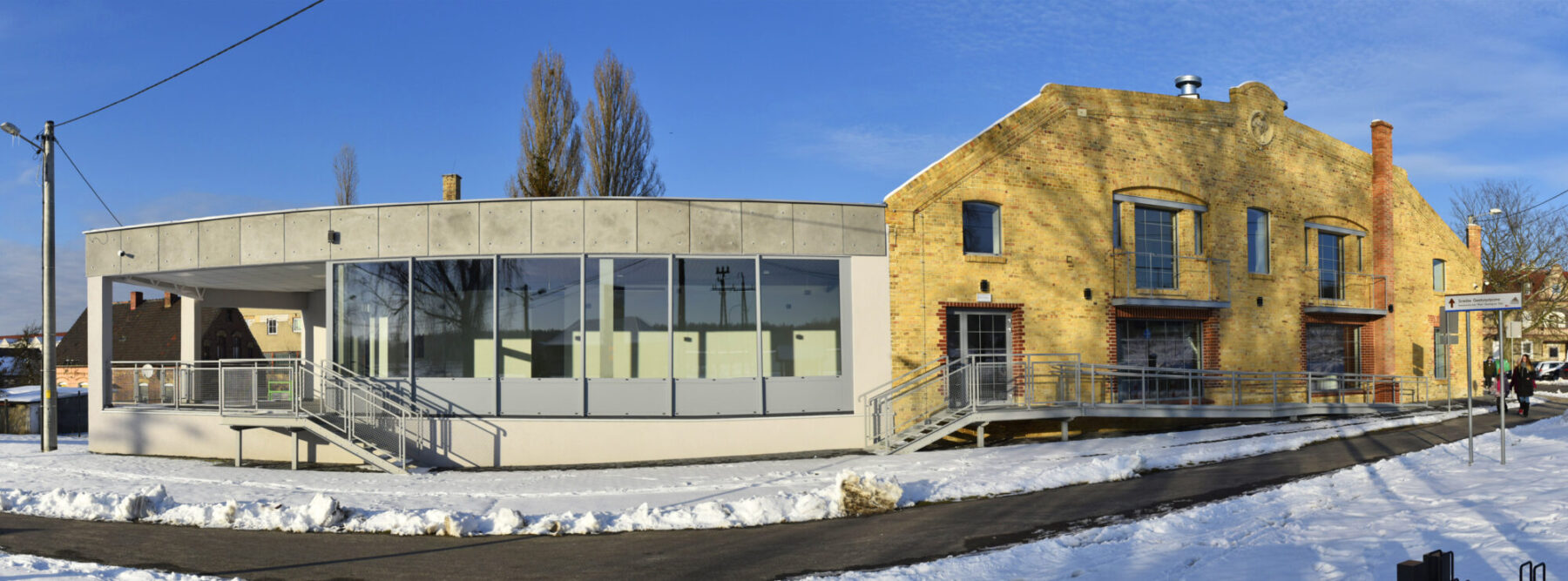 Prace remontowe budynku w Łęknicy