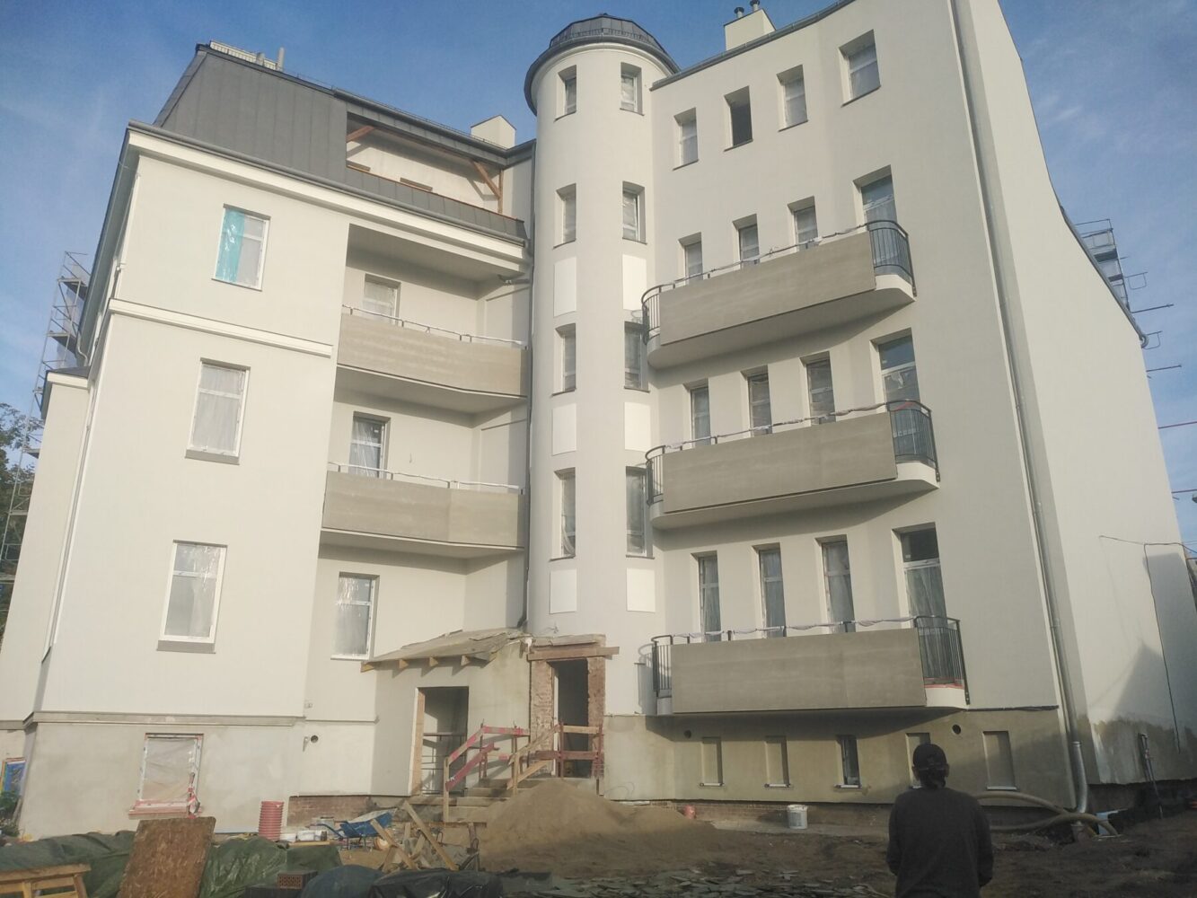 Budynek mieszkalny – Pl. Łużycki 1 w Żarach
